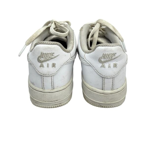 NIKE AIR FORCE 1 Low White Sneakers Size 4.5Y Big Boy - Picture 4 of 15